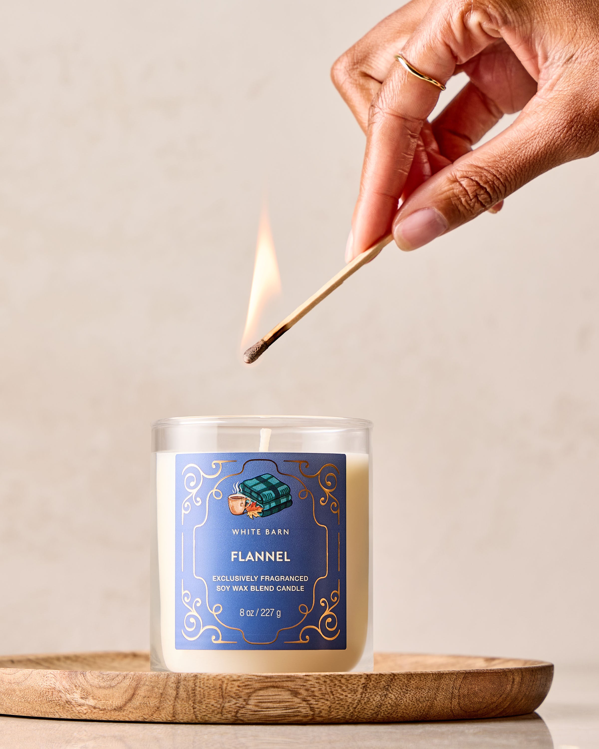 専用 Bath & Body Works Candle Body Wash Flannel Single Wick Candle | Bath & Body Works