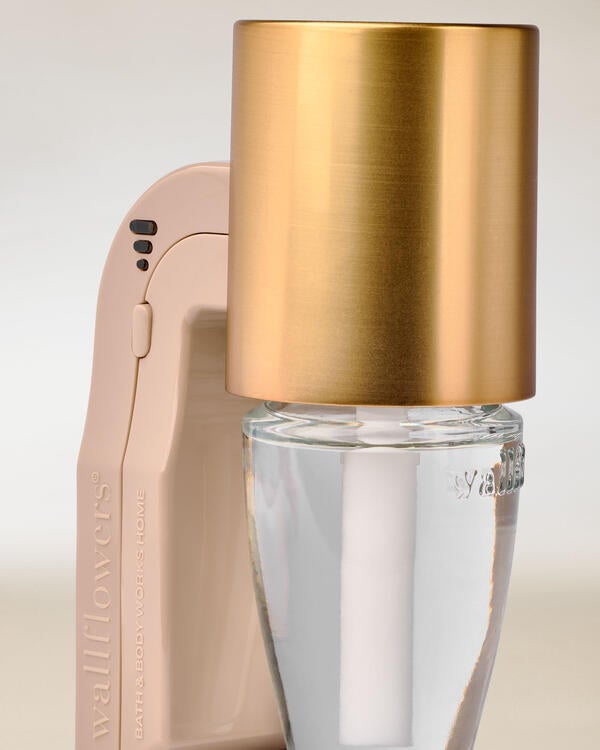 Brass Metallic Scent Control&trade; Wallflowers Fragrance Plug