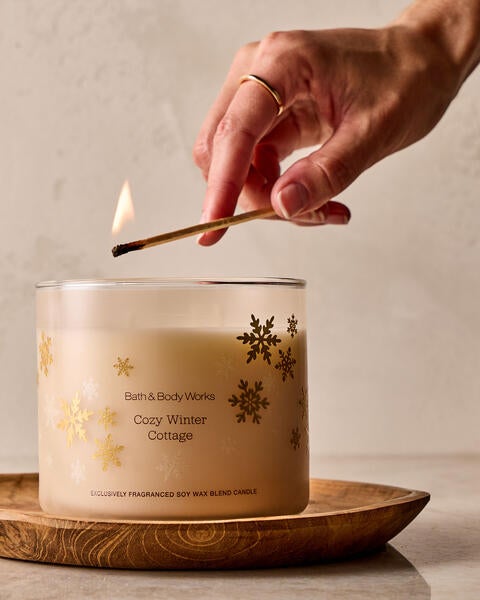 Cozy Winter Cottage 3-Wick Candle