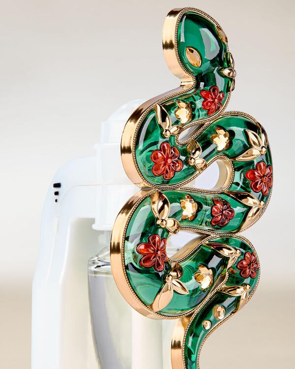 Snake Scent Control&trade; Nightlight Wallflowers Fragrance Plug