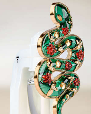 Snake Scent Control™ Nightlight Wallflowers Fragrance Plug