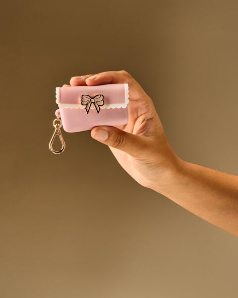 Scallop Bow Snap Case PocketBac Holder