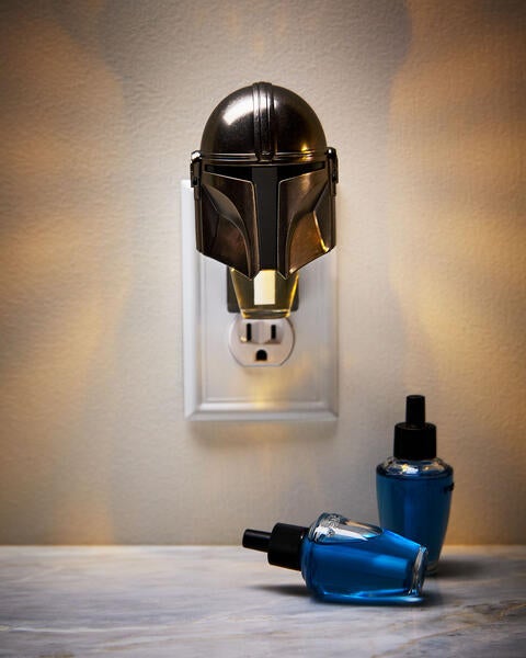 The Mandalorian Helmet Scent Control™ Nightlight Wallflowers Fragrance Plug