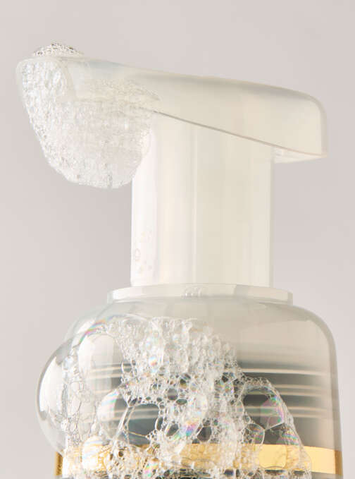 Mahogany Teakwood Gentle & Clean Foaming Hand Soap