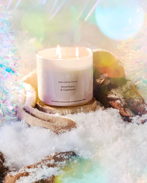 Snowflakes & Cashmere 3-Wick Candle