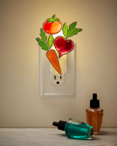 Veggie Cluster Scent Control™ Nightlight Wallflowers Fragrance Plug