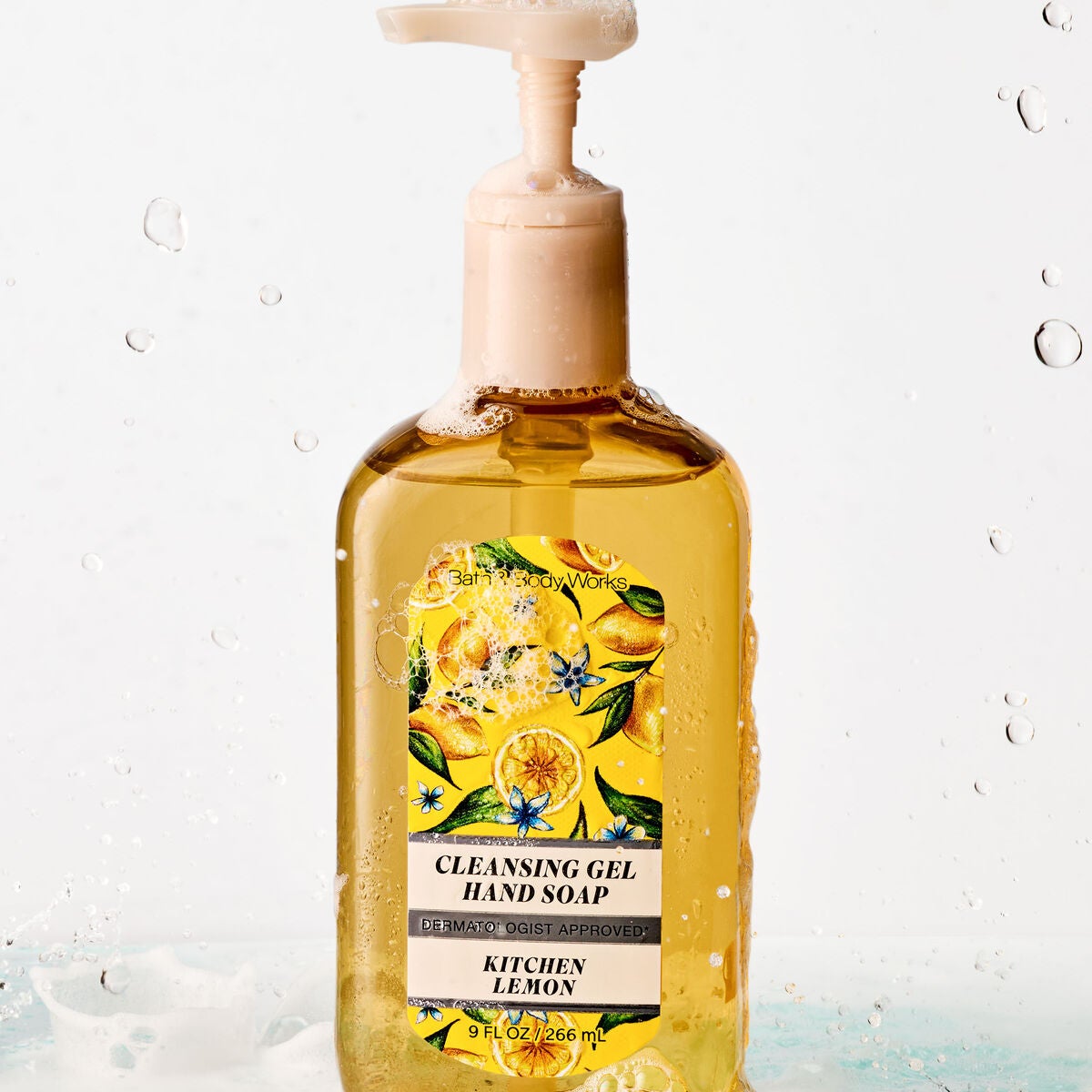 Жидкое мыло для рук Bath & Body Works Kitchen Lemon Cleansing Gel Hand Soap — фото 2