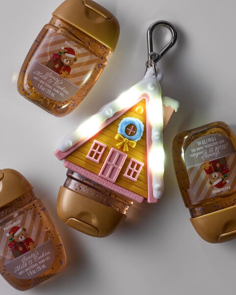 Light-Up Winter Cabin PocketBac Holder
