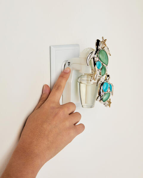 Turtles & Starfish Scent Control™ Nightlight Wallflowers Fragrance Plug