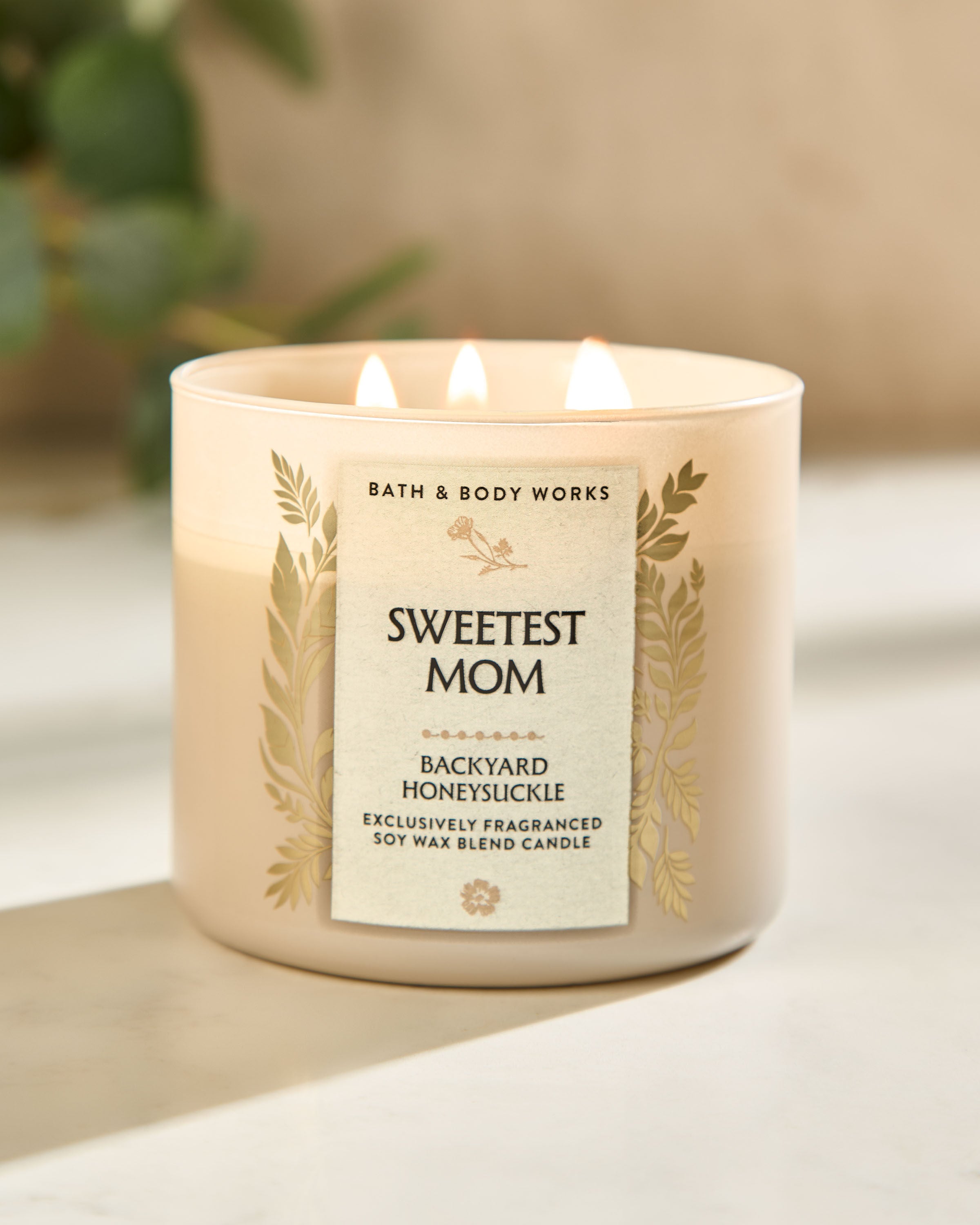 Backyard Honeysuckle 3-Wick Candle | Bath & Body Works
