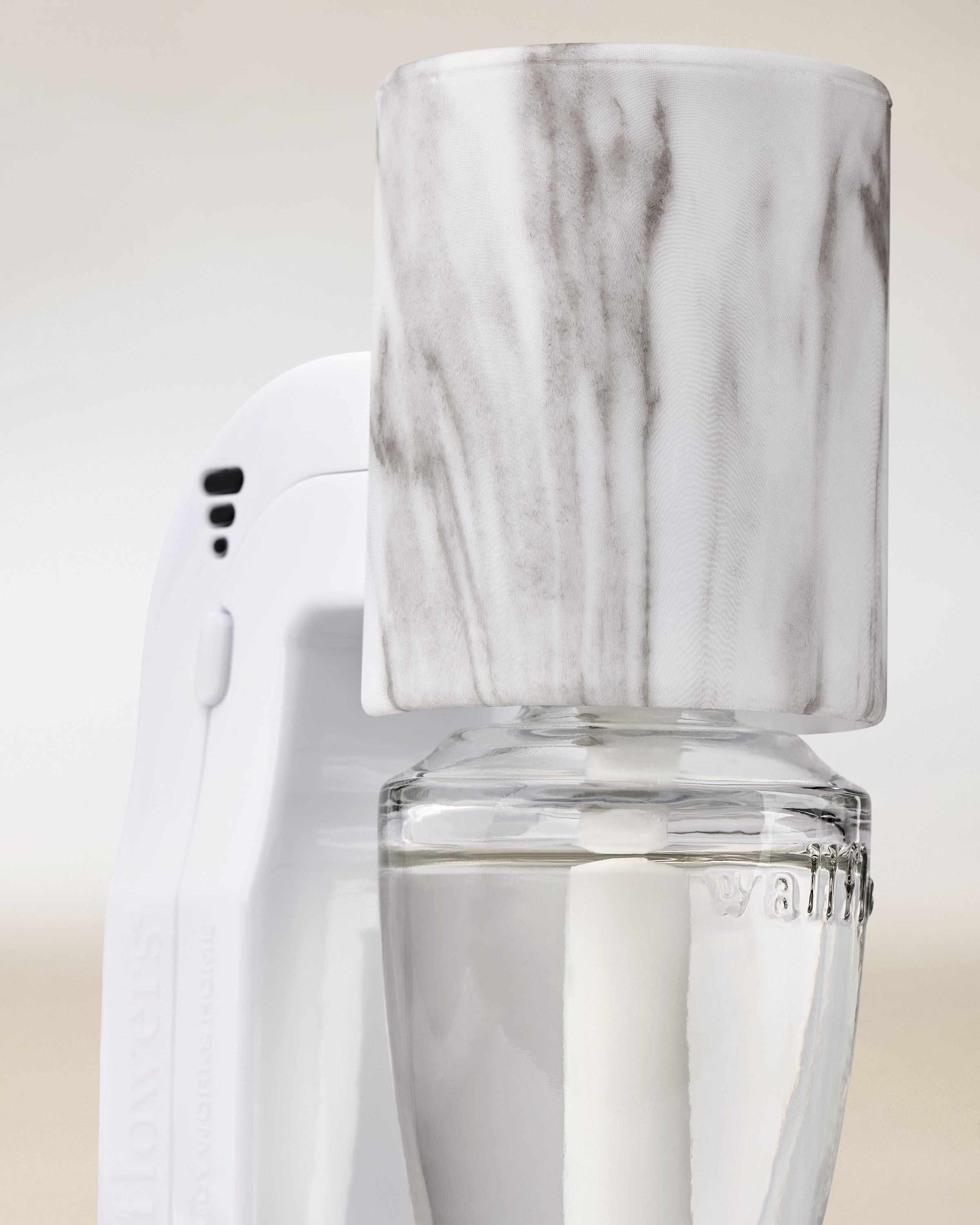 Marble Scent Control™ Wallflowers Fragrance Plug | Bath