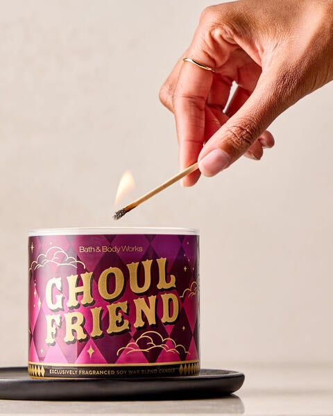 Ghoul Friend 3-Wick Candle