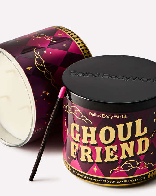 Ghoul Friend 3-Wick Candle