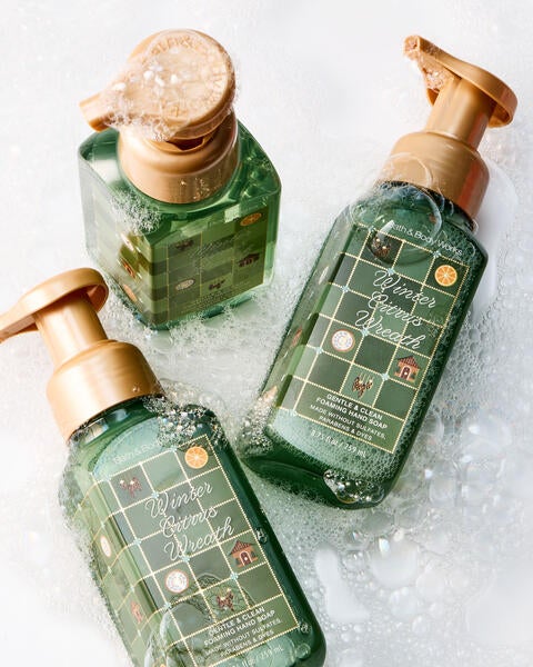 Winter Citrus Wreath Gentle & Clean Foaming Hand Soap