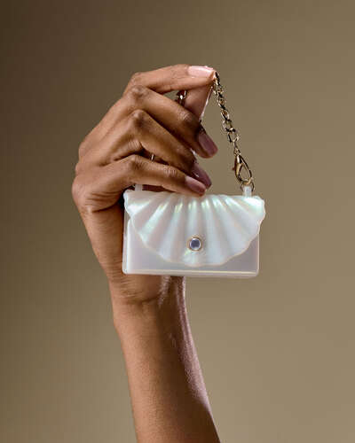 Shell Snapcase PocketBac Holder