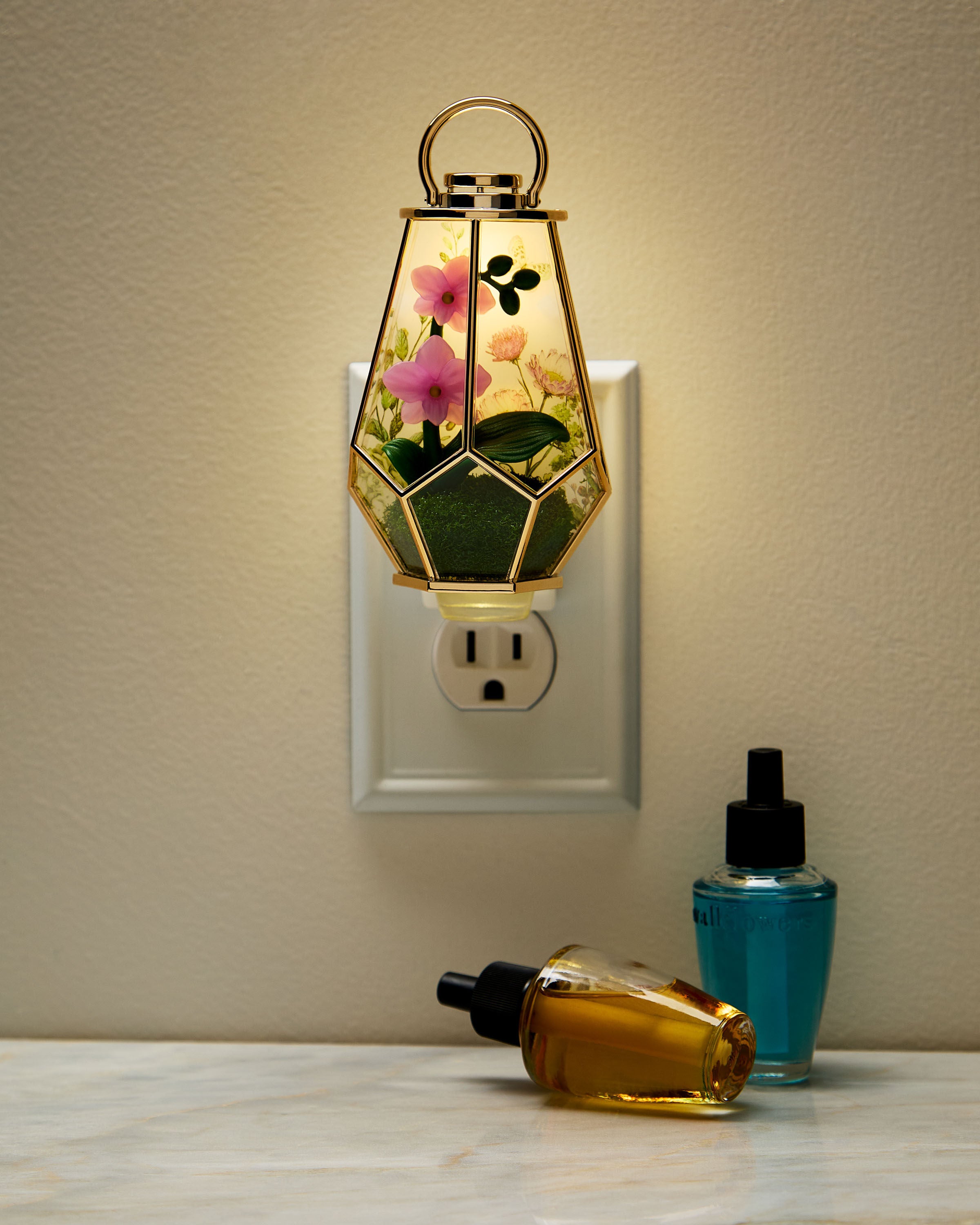 Orchid Terrarium Scent Control™ Nightlight Wallflowers