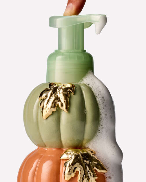 Stacked Pumpkins Gentle & Clean Foaming Hand Soap Dispenser