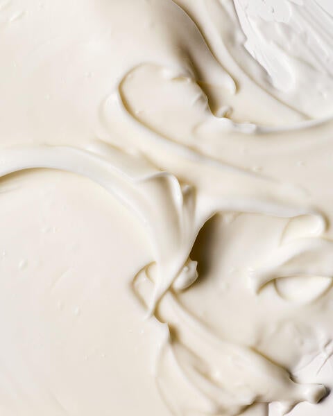 Suede Blossoms Ultra Hydrating Body Lotion
