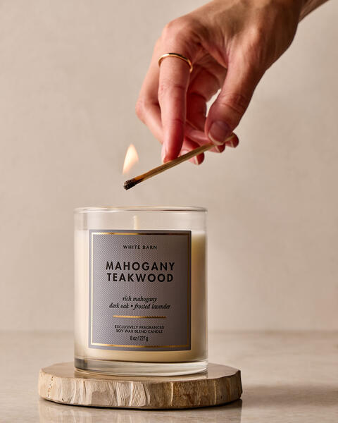 Mahogany Teakwood Single Wick Candle