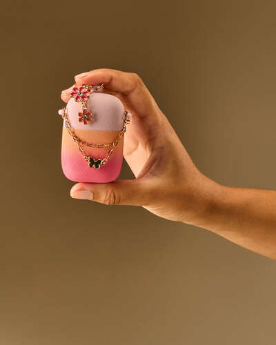 Ombr&eacute; Spring Charms Twist-Off PocketBac Holder