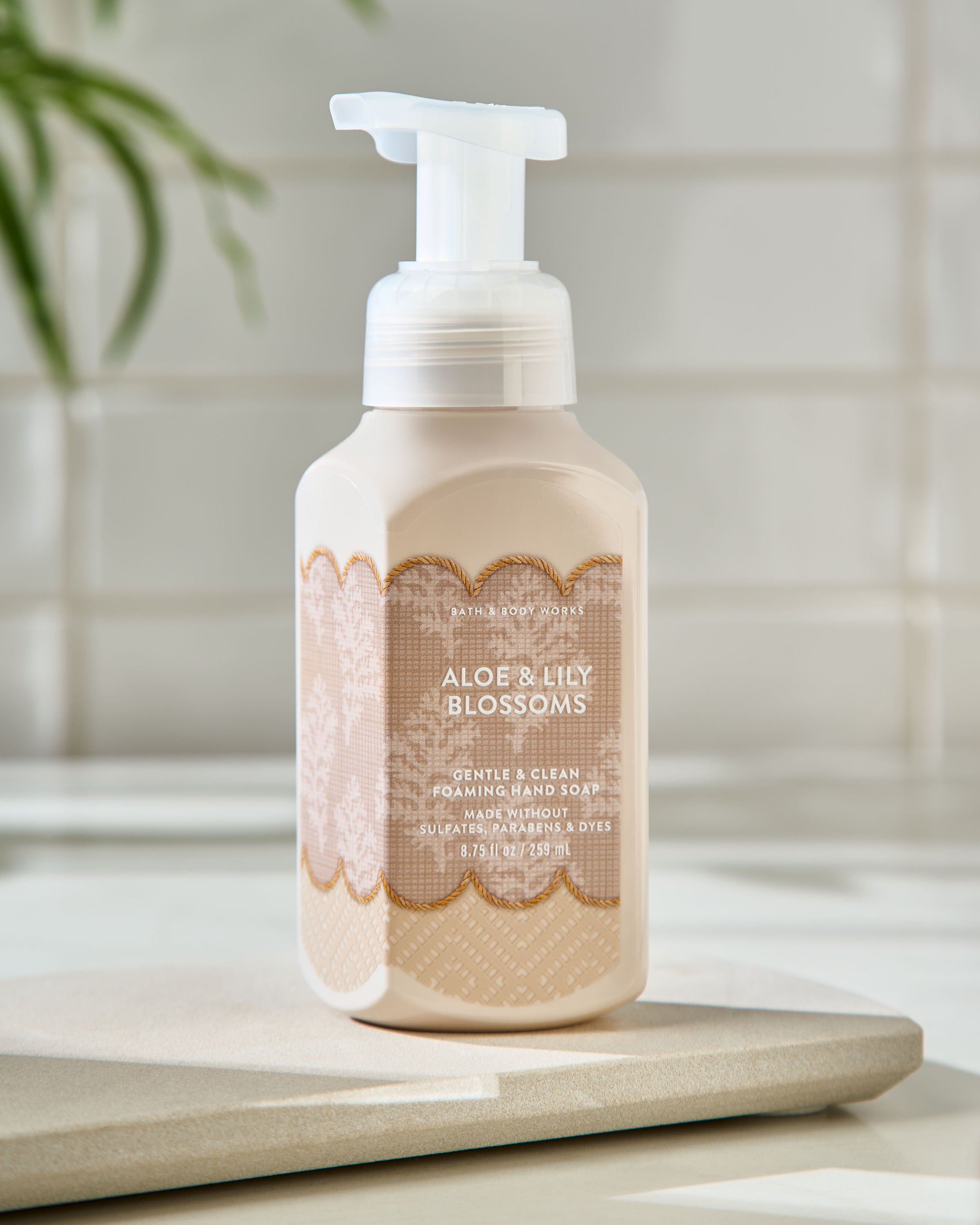Aloe & Lily Blossoms Foaming Hand Soap | Bath & Body Works