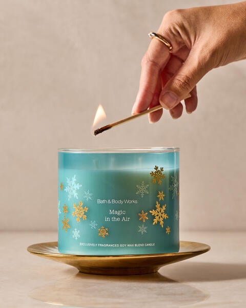 Magic in the Air 3-Wick Candle