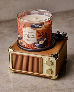 Record Player Pedestal 3-Wick Candle Holder