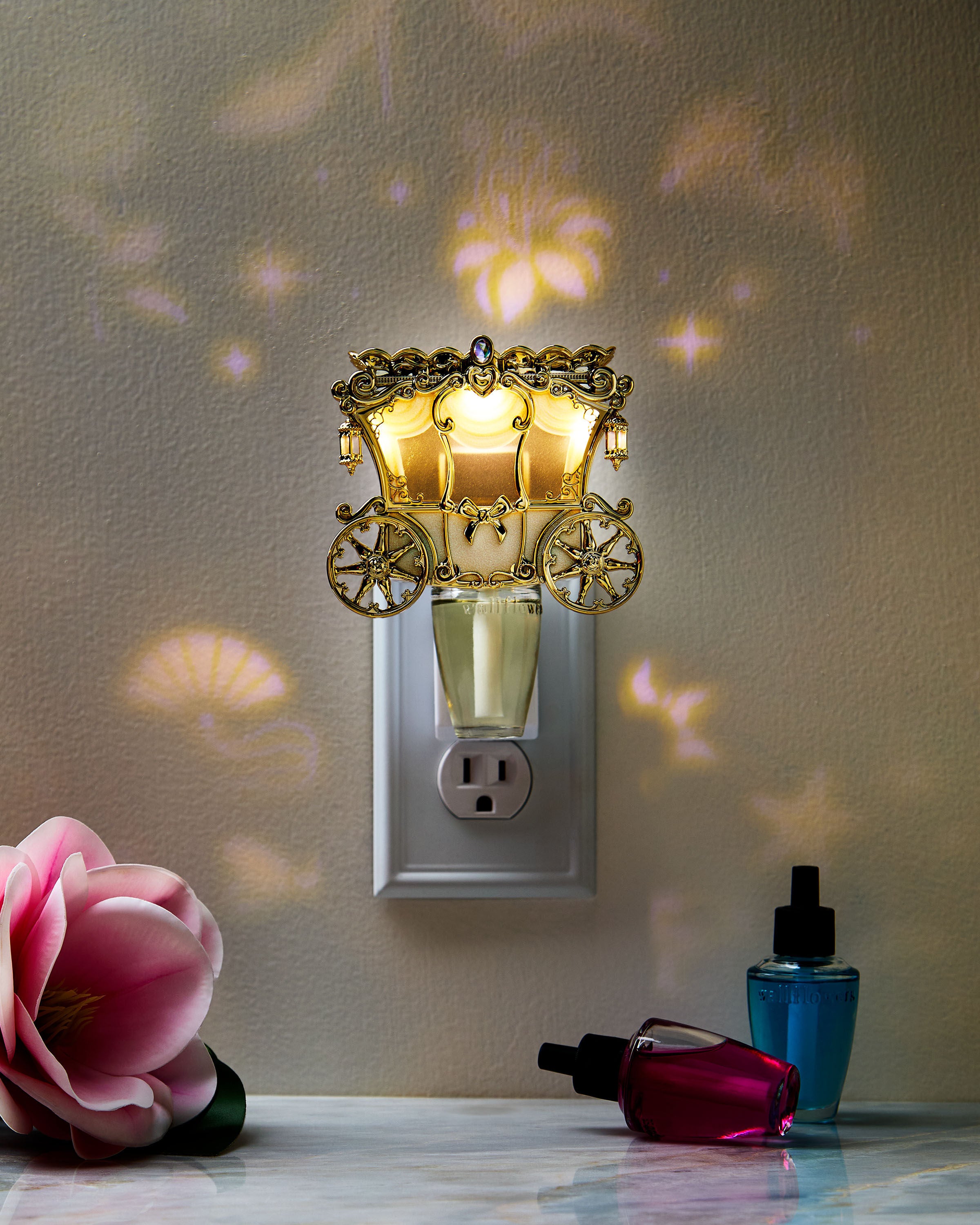 Disney Princess Carriage Projector Nightlight Wallflowers