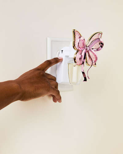 Bowterfly Scent Control™ Nightlight Wallflowers Fragrance Plug