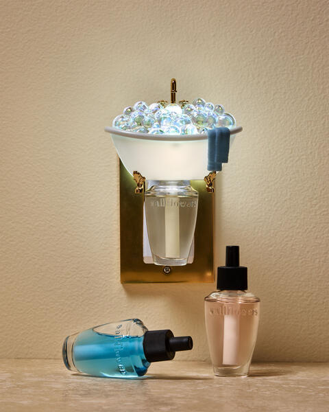 Bubble Bath Scent Control™ Nightlight Wallflowers Fragrance Plug