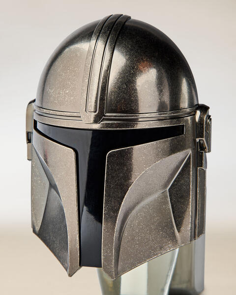 The Mandalorian Helmet Scent Control™ Nightlight Wallflowers Fragrance Plug