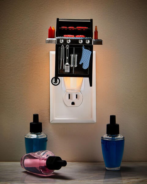 Grill Scent Control™ Nightlight Wallflowers Fragrance Plug