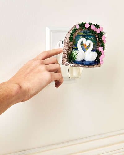Swan Bridge Scent Control™ Nightlight Wallflowers Fragrance Plug