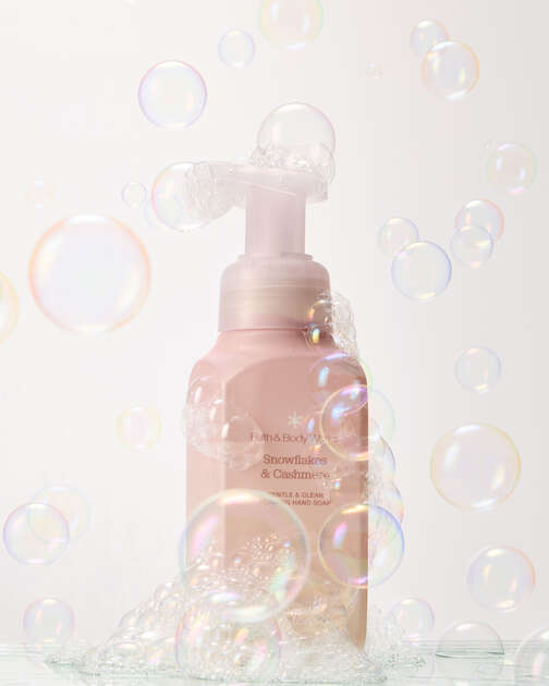 Snowflakes & Cashmere Gentle & Clean Foaming Hand Soap