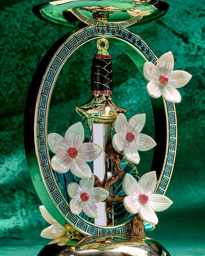 Mulan Pedestal 3-Wick Candle Holder