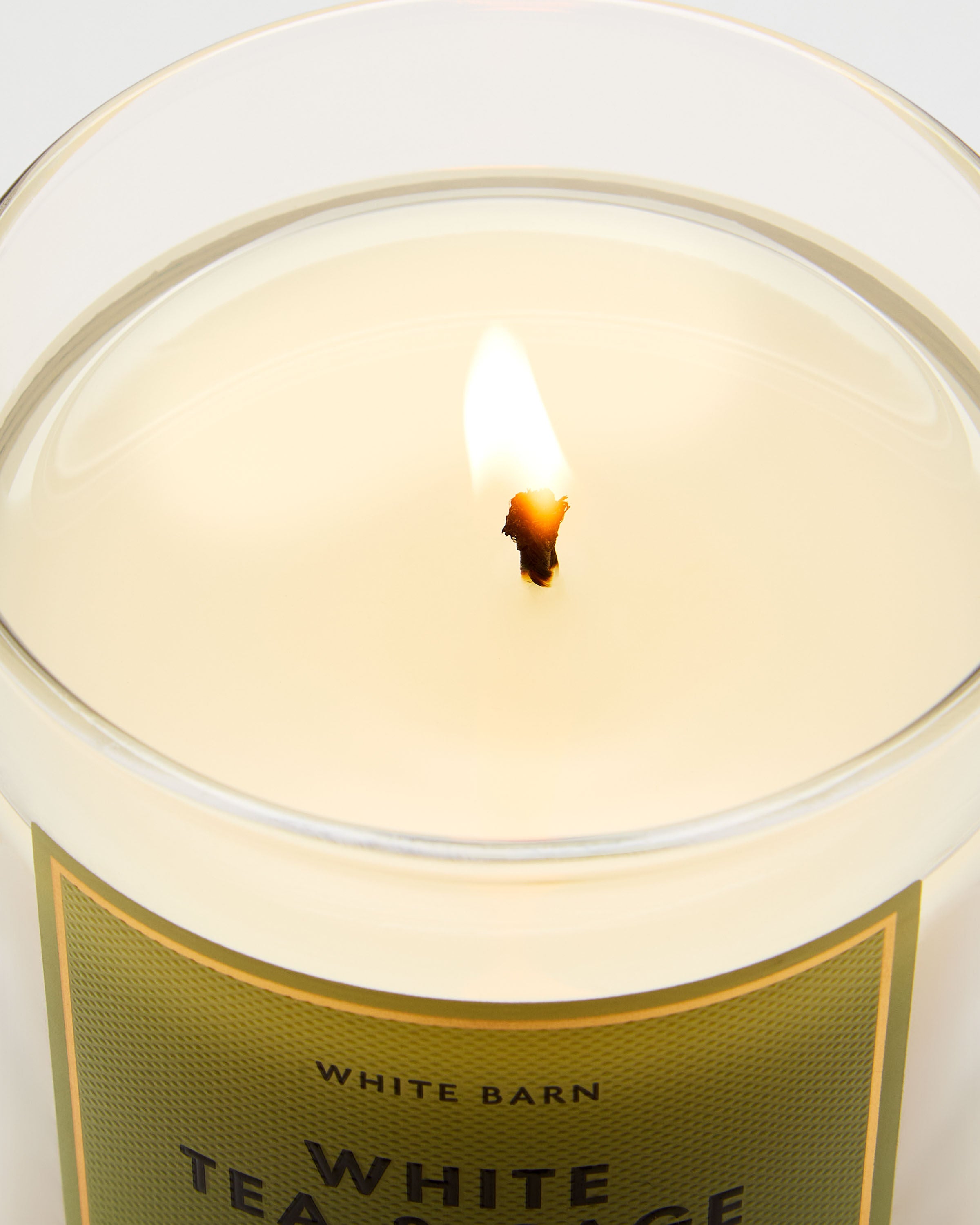 White Barn White Tea & Sage Candle - Thumbnail 3