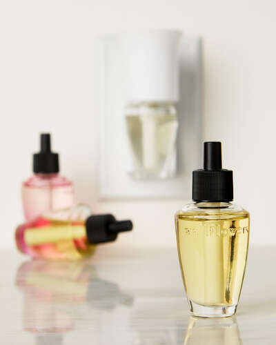 Nurse's Day Off Wallflowers Refills 2-Pack