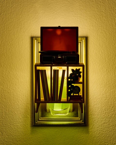 Record Player Display Scent Control™ Nightlight Wallflowers Fragrance Plug