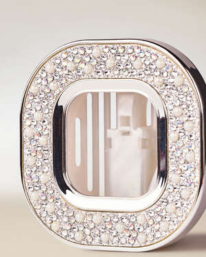 Pearl & Gems Car Fragrance Holder