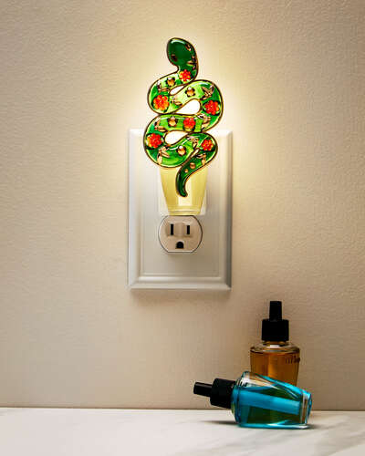 Snake Scent Control&trade; Nightlight Wallflowers Fragrance Plug