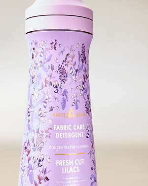 Fresh Cut Lilacs Laundry Detergent