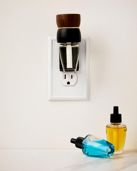 Black Hourglass Scent Control™ Wallflowers Fragrance Plug
