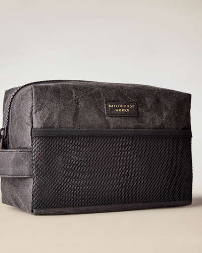 Black Dopp Kit