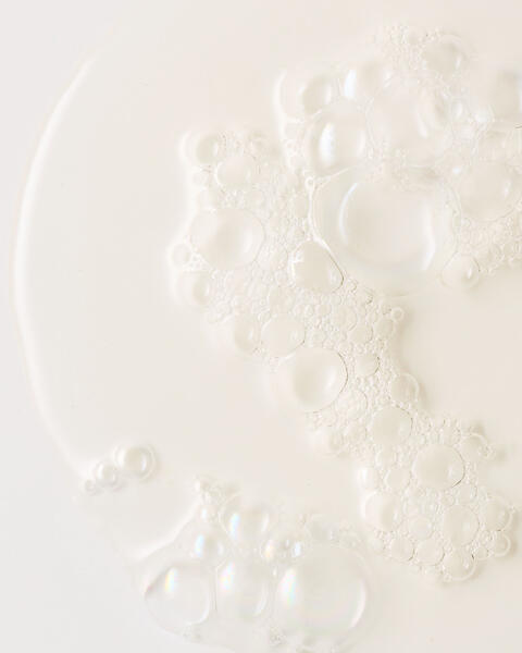 Stress Relief: Eucalyptus + Tea Body Wash & Foam Bath