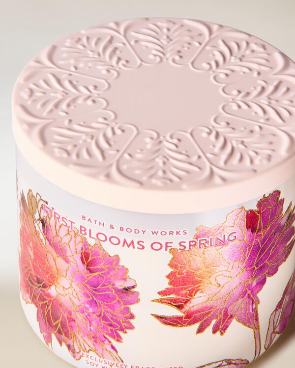 First Blooms Of Spring 3-Wick Candle