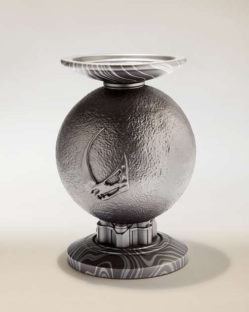 The Mandalorian Light-Up Pedestal 3-Wick Candle Holder