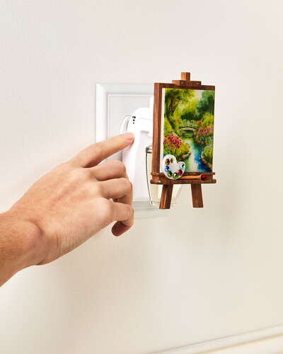 Easel Scent Control&trade; Nightlight Wallflowers Fragrance Plug