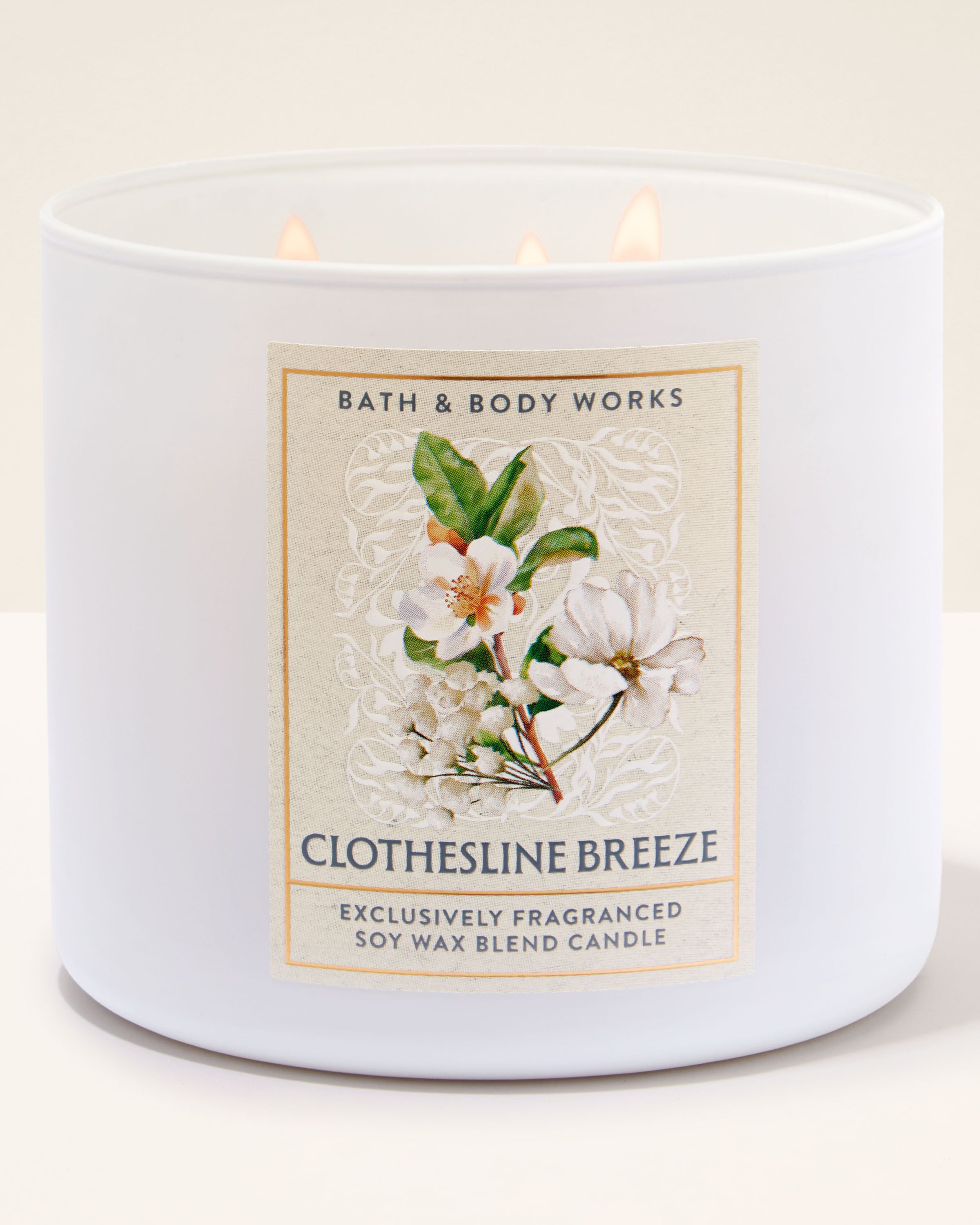 Clothesline Breeze 3-Wick Candle | Bath & Body Works