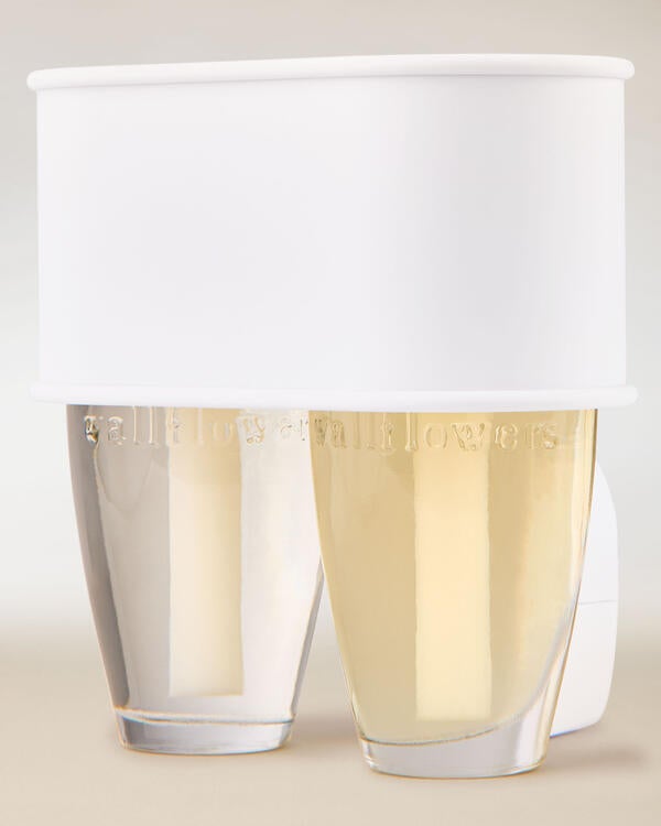 White Scent Switching™ Wallflowers Duo Plug