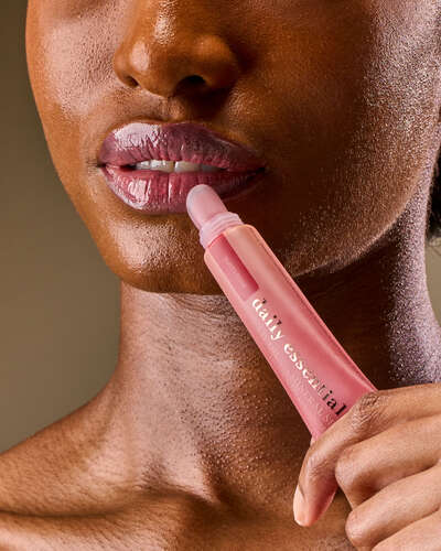 Dusty Pink Lip Oil with Mineral SPF 40